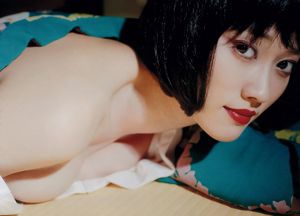 Risa Yoshiki Saaya Anri Sugihara Fumina Suzuki Mikie Hara SKE48 [Weekly Playboy] 2012 nr 52 Zdjęcie