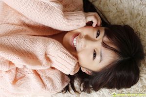 Yua Saito << Challenge a sexy pose with an innocent smile! 