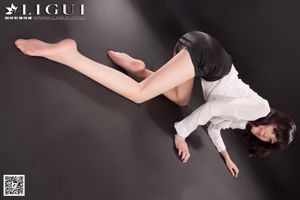[丽柜贵足] Model Lele "Professional Wear Silky Feet and High Heels" Full Collection of Beautiful Legs and Jade Foot Photographs
