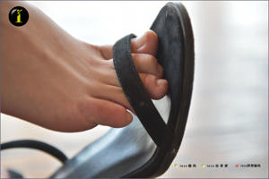 [IESS Pratt & Whitney Collection] 003 모델 키키 "키키의 맨발"