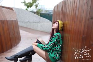 대만 모델 Liao Tingling / Kila Jingjing "녹색 롱 드레스 + 부츠"거리 촬영