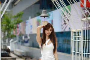 [Taiwan Zhengmei] Zhang Jingjing Arlena "Wuri High Speed ​​Rail Girl ~ Beautiful Legs on the Bridge"